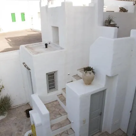 4-bedroom Cycladic With Seaview Βίλα Μάρπησσα