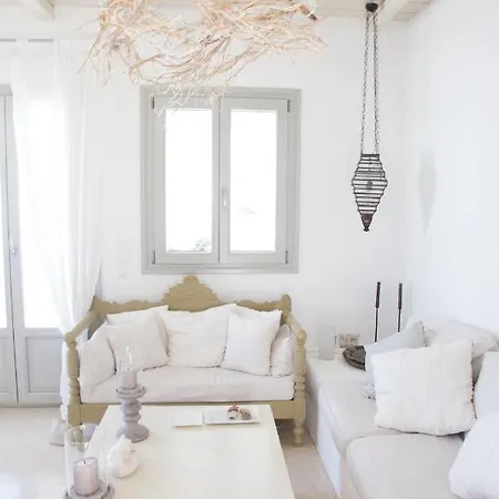 4-bedroom Cycladic With Seaview Márpissa